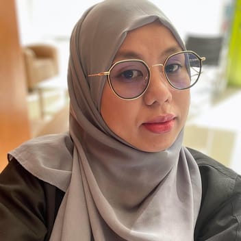 Saimuna, Filipino elder-care worker, in Riyadh
