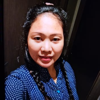 Nerissa , Filipino nanny, in Dubai