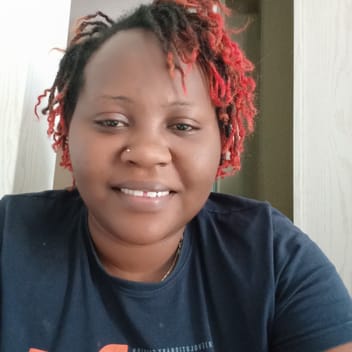 Anne, Kenyan driver, in Dubai