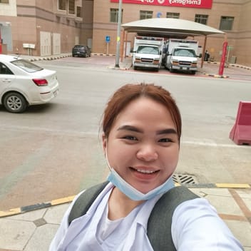 Shy, Filipino nanny, in Riyadh