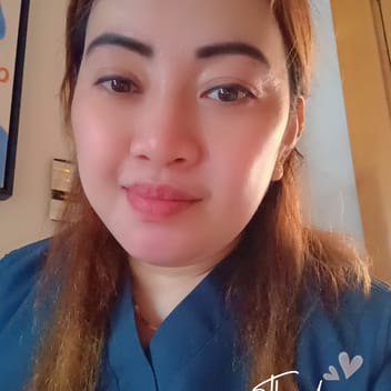 Marife, Filipino maid, in Dubai