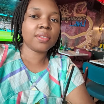 Sherinah , Ugandan driver, in Dubai
