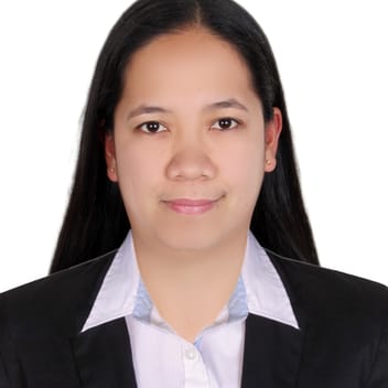 Abegail, Filipino maid, in Dubai