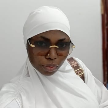 Moji, Nigerian nanny, in Makkah