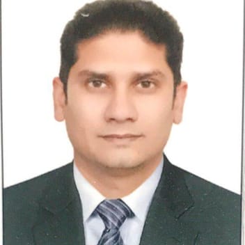 Nasim, Pakistani driver, in Dubai