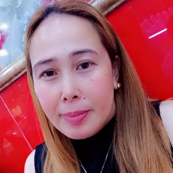 Gelzie, Filipino nanny, in Dubai