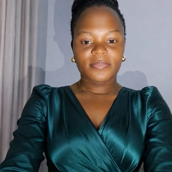 Musubika , Ugandan nanny, in Abu Dhabi