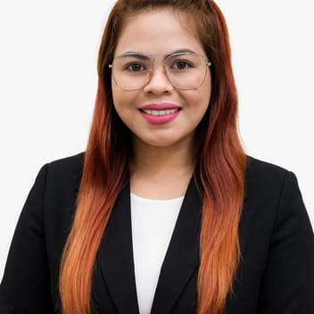 Aiza, Filipino nanny, in Dubai