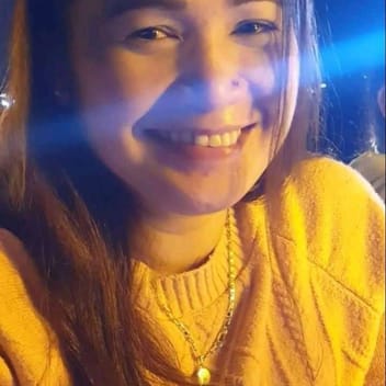 Maria Rizza, Filipino driver, in Dubai