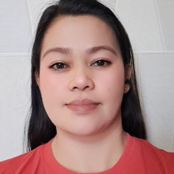 Rowena, Filipino nanny, in Dubai