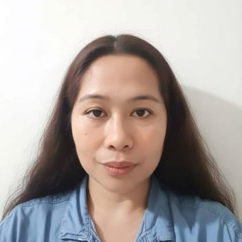 Marites, Filipino nanny, in Dubai