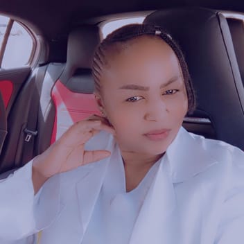 favor , Kenyan nanny, in Riyadh