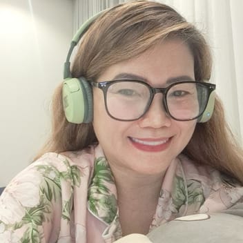 Reynalyn , Filipino nanny, in Dubai