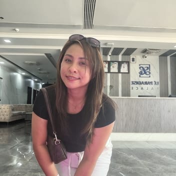 Vivian, Filipino nanny, in Dubai