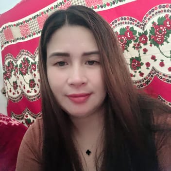 Revielyn, Filipino nanny, in Dubai