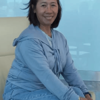 Rodelyn, Filipino maid, in Abu Dhabi