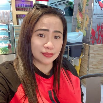 Brenda, Filipino nanny, in Dubai