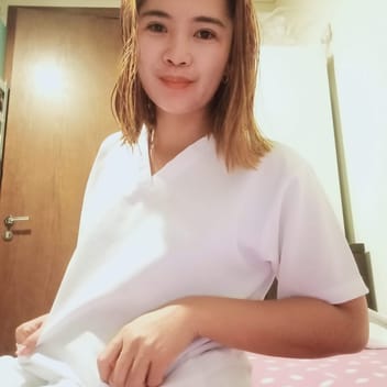 Sheryl , Filipino nanny, in Dubai