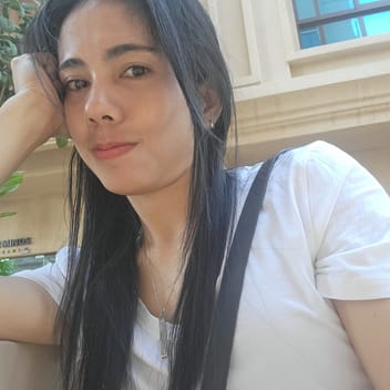 Keizee, Filipino maid, in Dubai
