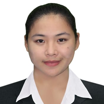 Clairemine, Filipino nanny, in Riyadh