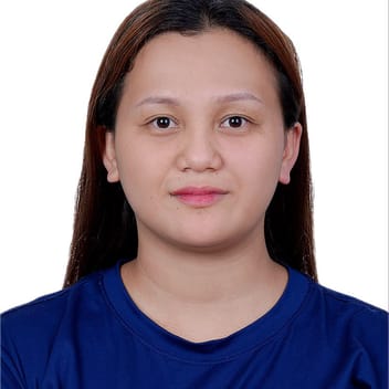 Andrea, Filipino maid, in Dubai