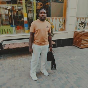 Allan, Ugandan driver, in Riyadh