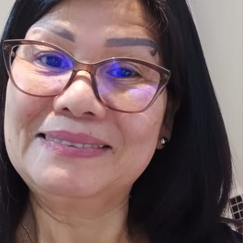 Aileen, Filipino maid, in Dubai