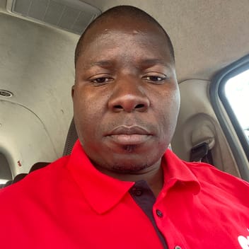 Galabuzi , Ugandan driver, in Riyadh