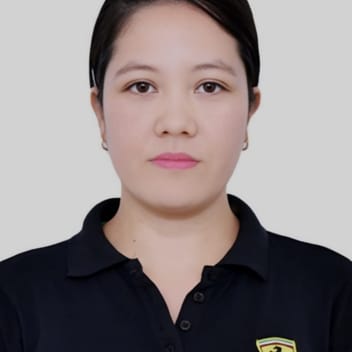 Cecil , Filipino maid, in Dubai