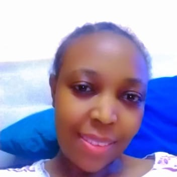 Lisa , Kenyan nanny, in Qatar