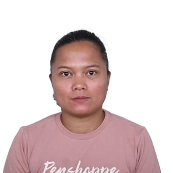 Raquel , Filipino nanny, in Dubai