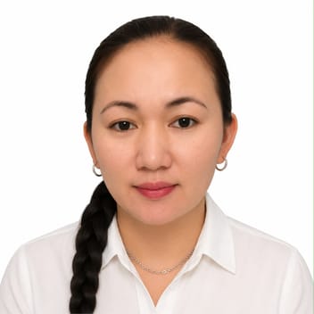 Michell , Filipino maid, in Riyadh