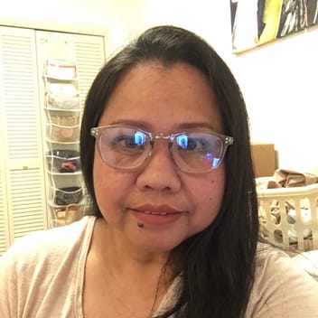 Sandy, Filipino nanny, in Khobar