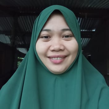 haula, Filipino nanny, in Riyadh