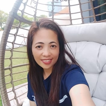 Maria Theresa, Filipino nanny, in Dubai