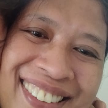 Lorena, Filipino nanny, in the UAE