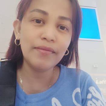 Lourdes, Filipino nanny, in Dubai