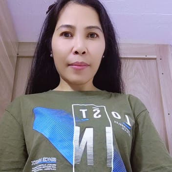 maribel, Filipino nanny, in Dubai