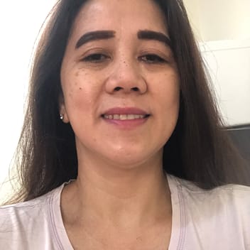 Lalyn, Filipino nanny, in Dubai