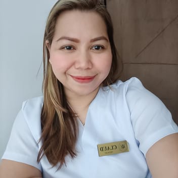 Claudine Mae , Filipino nanny, in Riyadh