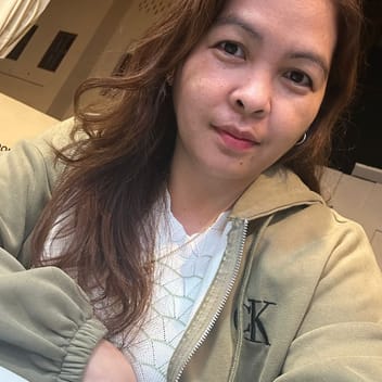 Elaine, Filipino nanny, in Abu Dhabi