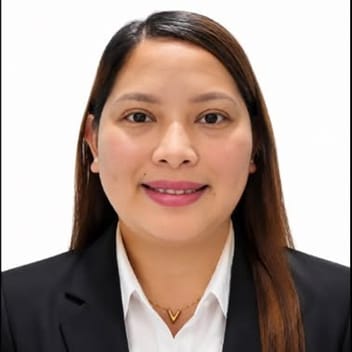 Nori, Filipino elder-care worker, in Dubai