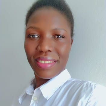 Kasifa , Ugandan nanny, in Qatar