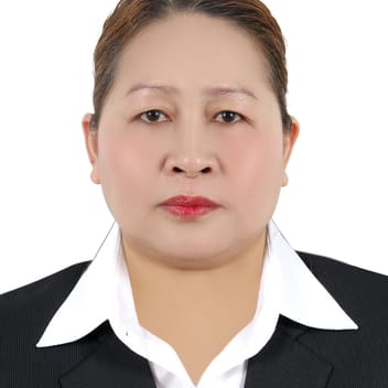 Diana , Filipino maid, in Dubai