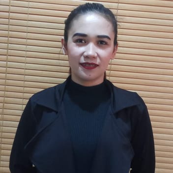 Esmaila, Filipino nanny, in Riyadh