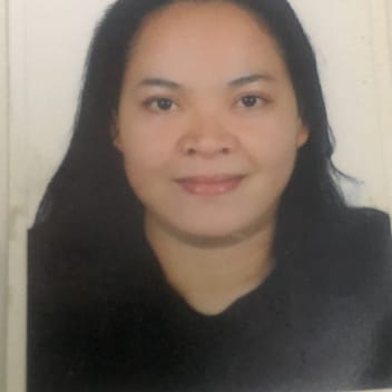 Loremae, Filipino nanny, in Dubai