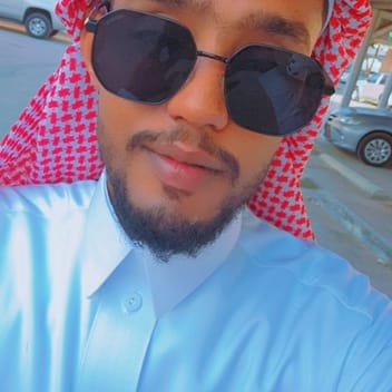 معاذ , Sudanese driver, in Riyadh