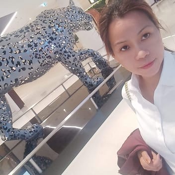 Josel, Filipino nanny, in Dubai