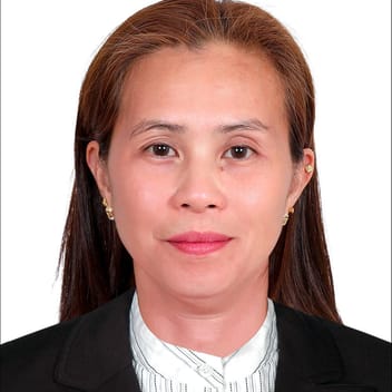 Fe, Filipino nanny, in Abu Dhabi