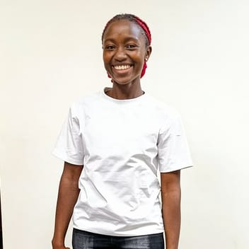 Siphila , Kenyan nanny, in Qatar